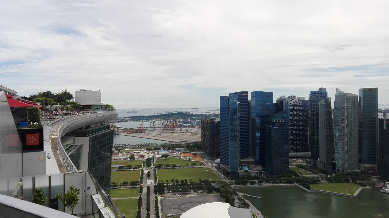 Geek Cat - Singapur - co zwiedzić - panorama Singapuru Marina Sands Bay 2
